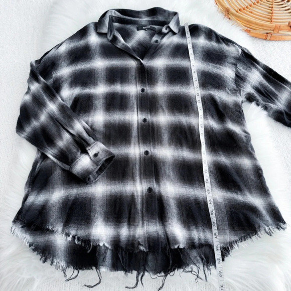 Hudson Oversized Flannel Button Down Shirt Raw Hem Distressed Plaid Black Gray - Picture 11 of 12